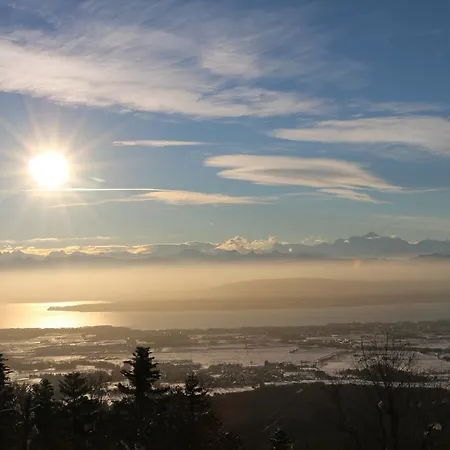 La Ferme De - With A View Gæstehus