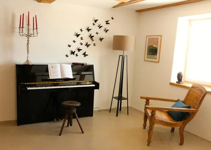 ゲストハウス La Ferme De - With A View