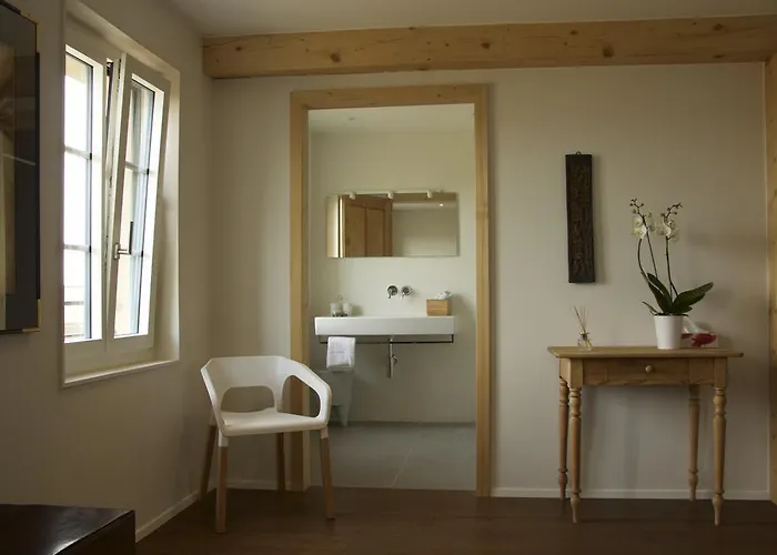 La Ferme De - With A View ゲストハウス 4*