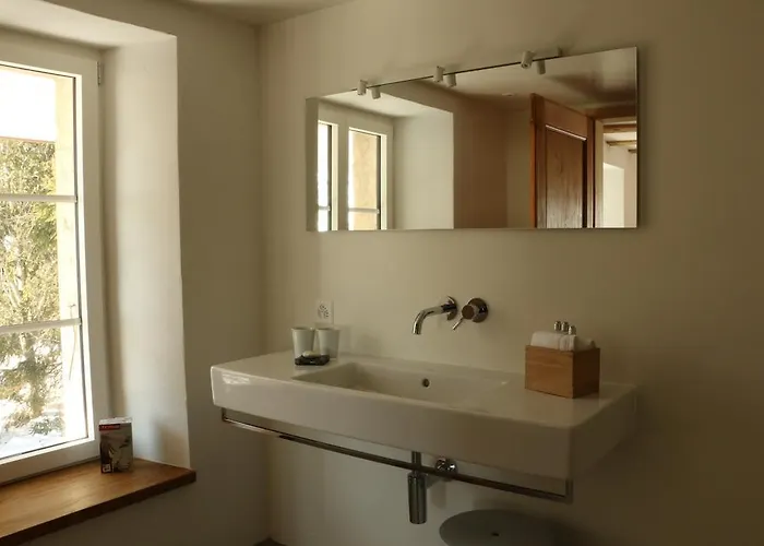 La Ferme De - With A View ゲストハウス 4*