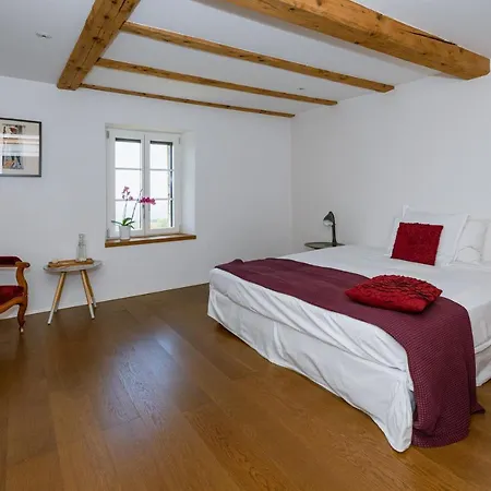 La Ferme De Bed & Breakfast 4*