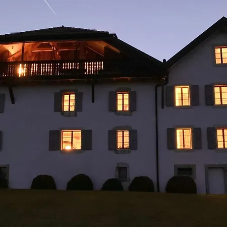 La Ferme De Bed & Breakfast 4*